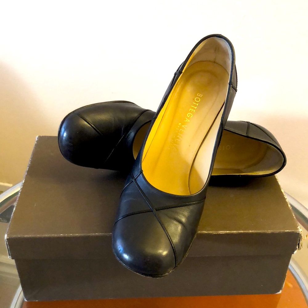 Shoes - Picture 6 of 6